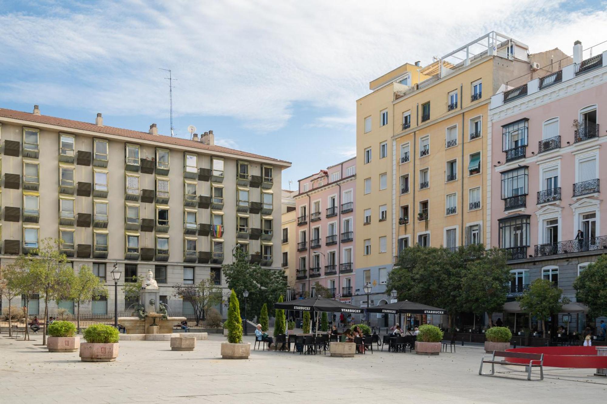 Apartamento Reformado En La Gran Via Alquiler Temporal Madrid Ngoại thất bức ảnh